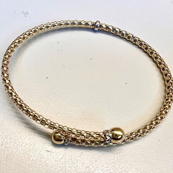 14K Gold Popcorn Small Bypass Bangle - Picture 6 of 9